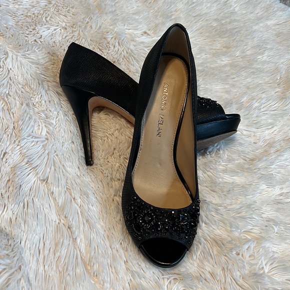 Antonio Melani size 7.5 open toed heel - Picture 13 of 14